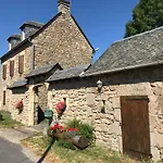 Couette-café Lo Soulenquo à Fonteilles 3*