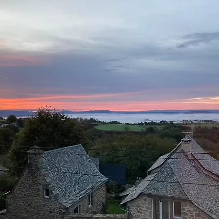 Alojamento de Acomodação e Pequeno-almoço Lo Soulenquo à Fonteilles Sur Le Gr 65 Golinhac