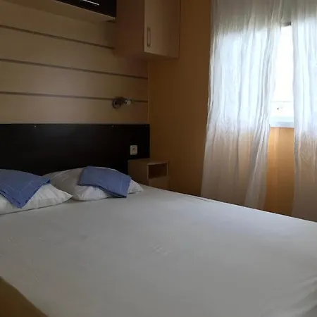 Lo Soulenquo à Fonteilles Sur Le Gr 65 Alojamento de Acomodação e Pequeno-almoço