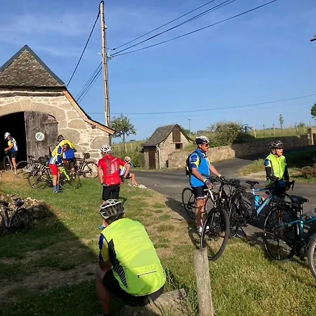 Lo Soulenquo A Fonteilles Sur Le Gr 65 3* Golinhac