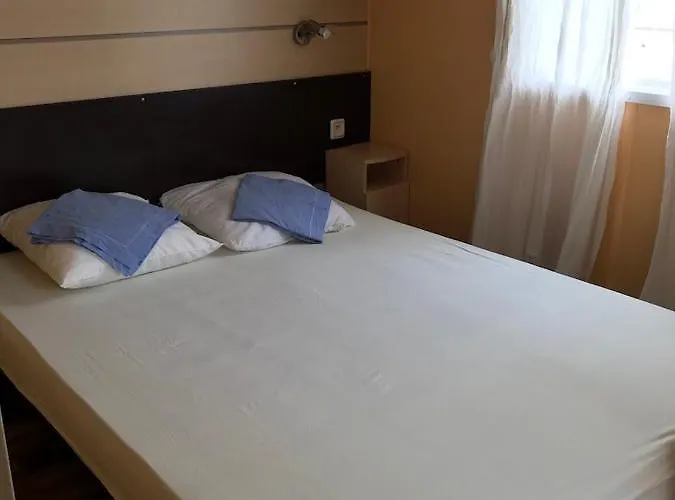 B&B Lo Soulenquo A Fonteilles Sur Le Gr 65 Golinhac