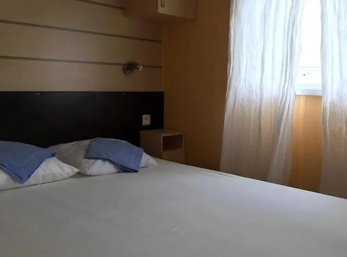 Lo Soulenquo A Fonteilles Sur Le Gr 65 B&B