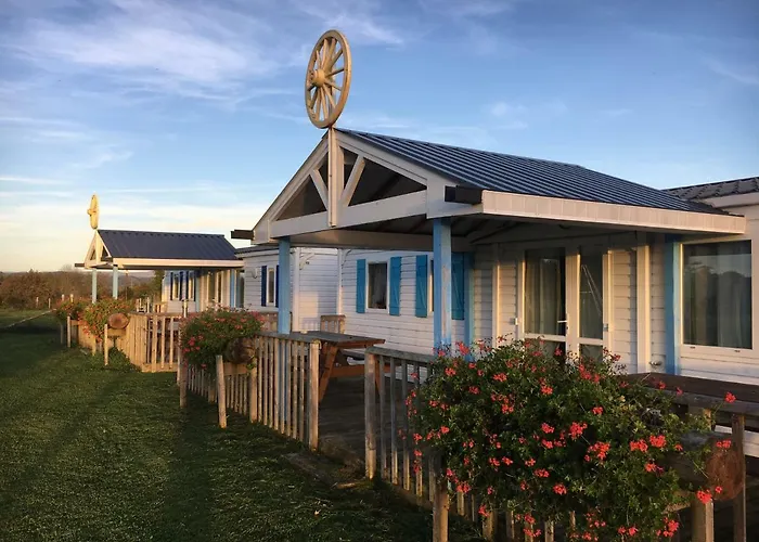 Lo Soulenquo A Fonteilles Sur Le Gr 65 B&B 3*